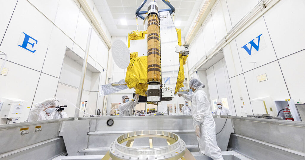 wilde NASA’s Double Asteroid Redirection Test (DART) spacecraft arriving at the Vandenberg Space Force Base, its final stop before launch (NASA/Johns Hopkins APL/Ed Whitman)